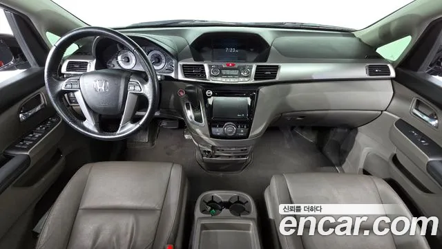 Honda Odyssey — интерьер