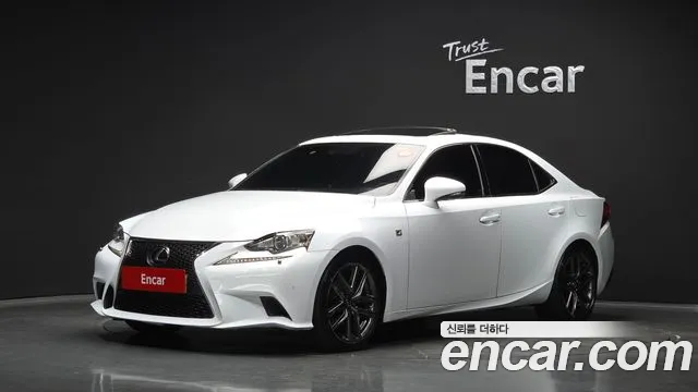 Lexus IS — экстерьер