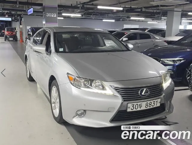 Lexus ES — экстерьер