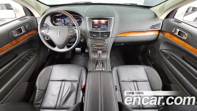 Lincoln MKT — интерьер
