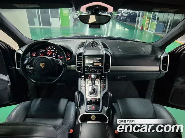 Porsche Cayenne — интерьер