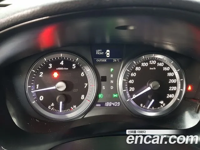 Lexus ES — интерьер
