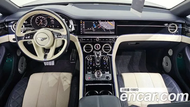 Bentley Continental — интерьер