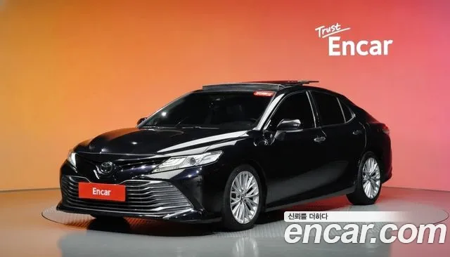 Toyota Camry — экстерьер