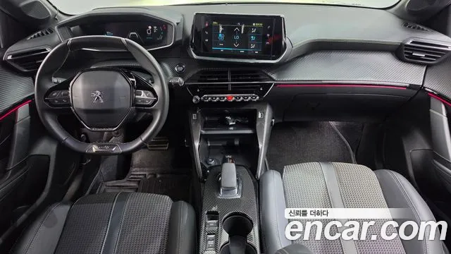 Peugeot 208 — интерьер