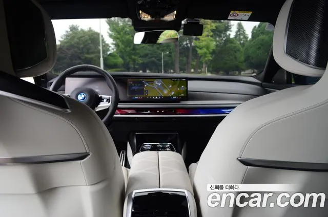 BMW i7 — интерьер