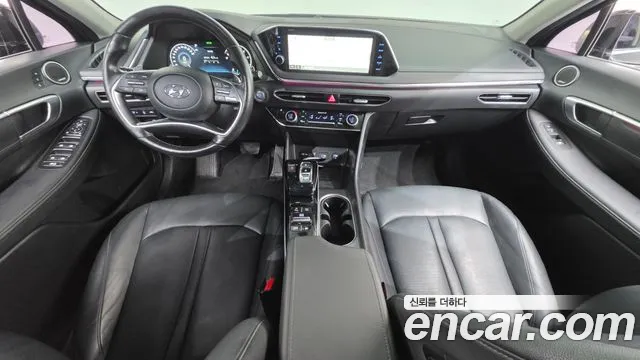 Hyundai Sonata — интерьер