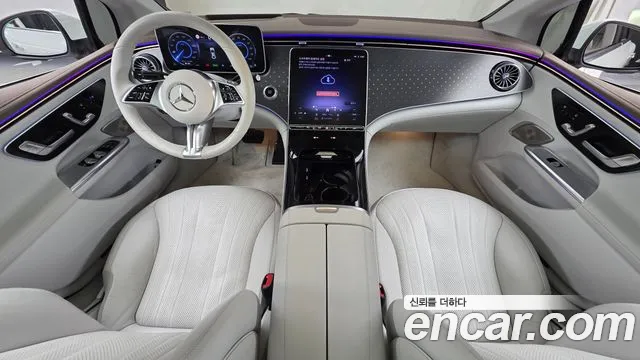 Mercedes-Benz EQE — интерьер