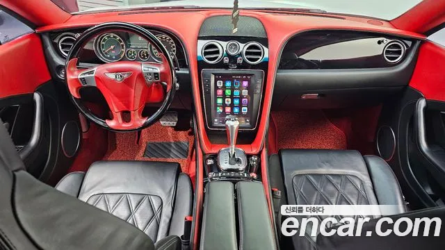 Bentley Continental — интерьер