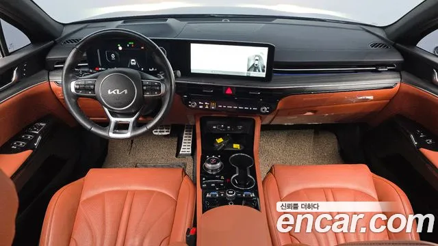 Kia K5 — интерьер