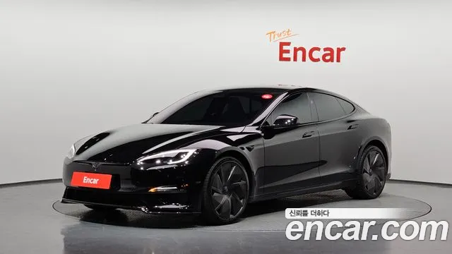 Tesla Model S — экстерьер