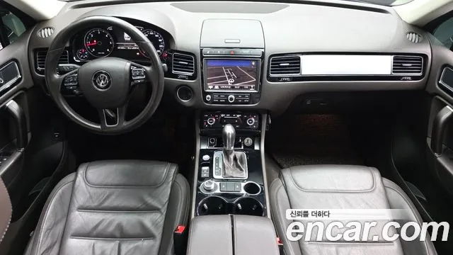 Volkswagen Touareg — интерьер
