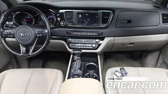 Kia Carnival — интерьер