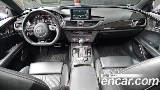 Audi S7 — интерьер