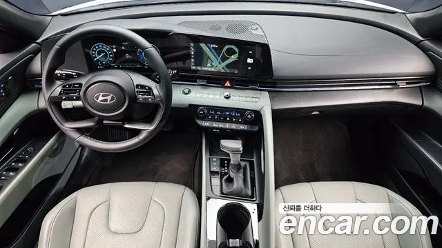 Hyundai Elantra — интерьер