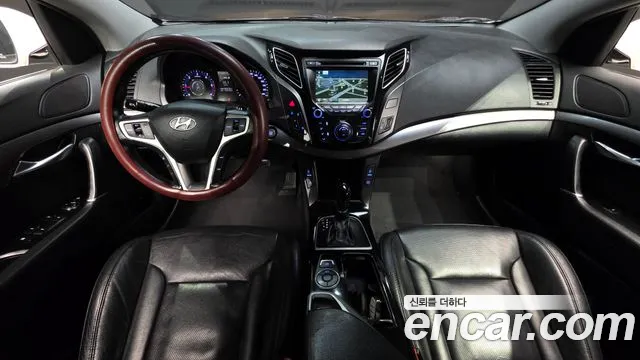 Hyundai i40 — интерьер