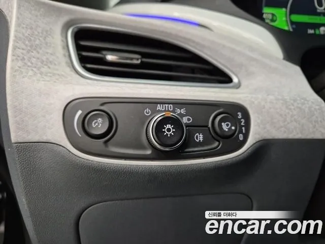 Chevrolet Korea Bolt EV — интерьер