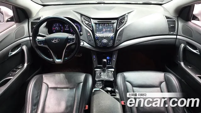 Hyundai i40 — интерьер