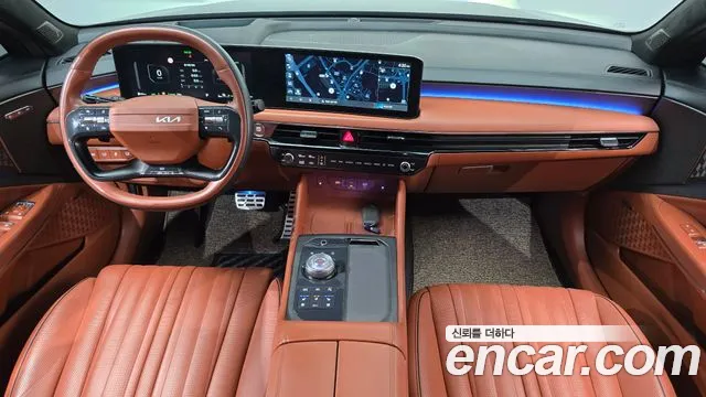 Kia K8 — интерьер