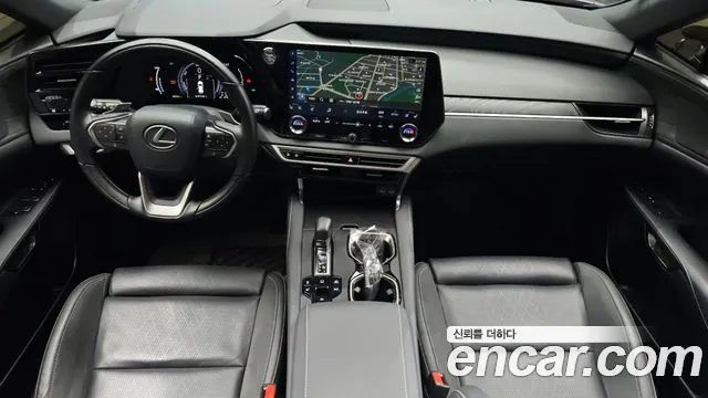 Lexus RX — интерьер