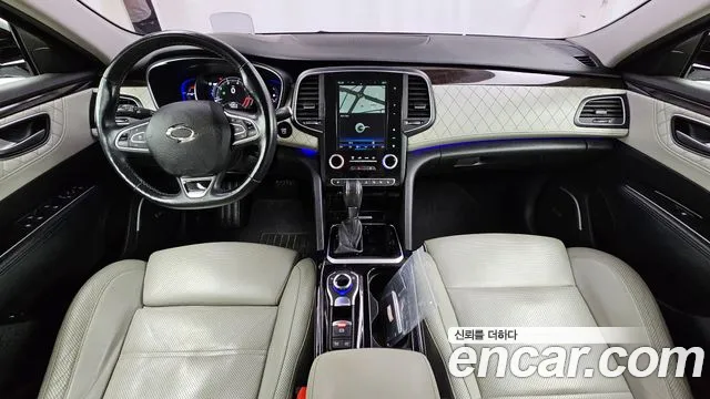 Renault Korea SM6 — интерьер