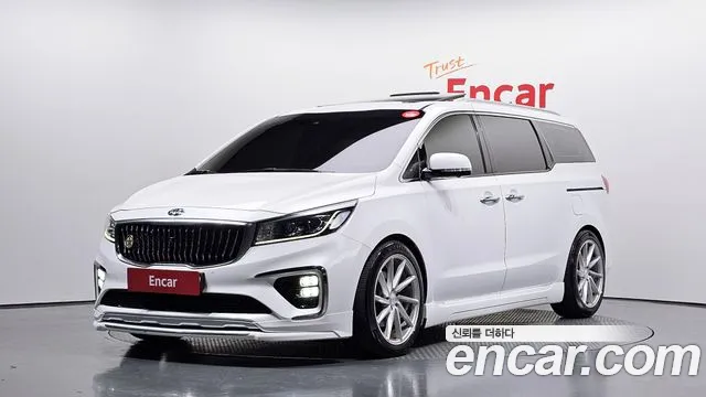 Kia Carnival — экстерьер