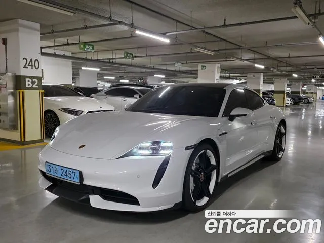 Porsche Taycan — экстерьер