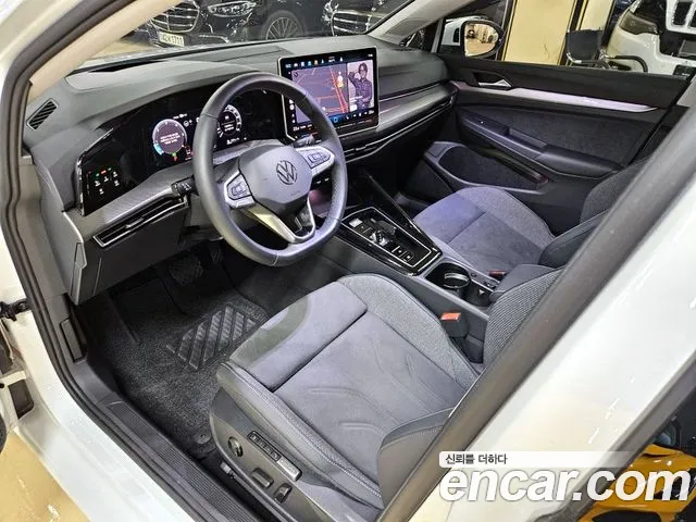 Volkswagen Golf — интерьер