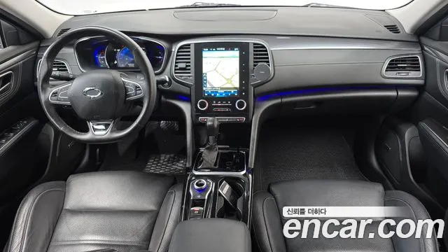 Renault Korea SM6 — интерьер