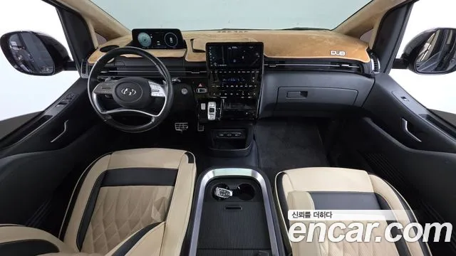 Hyundai Staria — интерьер