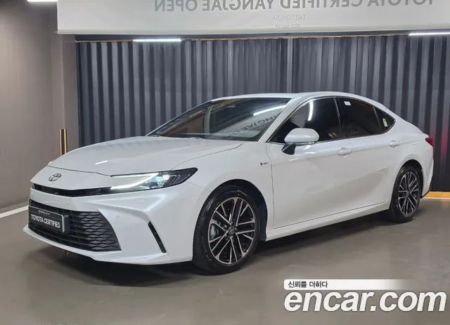 Toyota Camry — экстерьер
