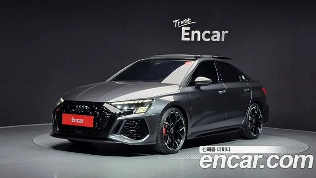 Audi RS3 — экстерьер