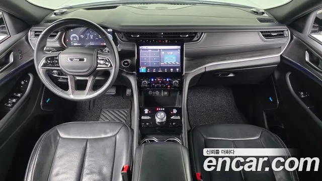 Jeep Cherokee — интерьер