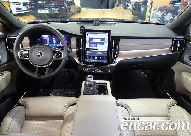 Volvo S90 — интерьер