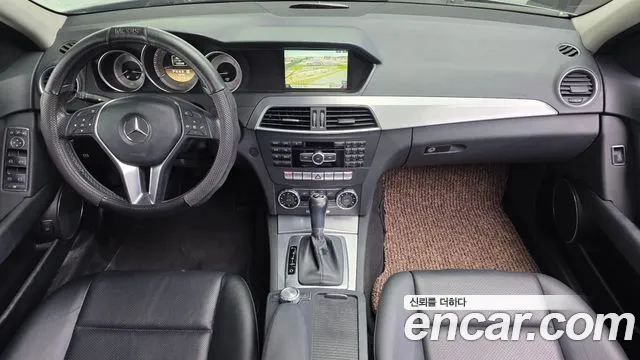 Mercedes-Benz C-класс — интерьер