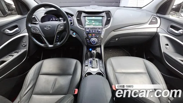 Hyundai Santa Fe — интерьер