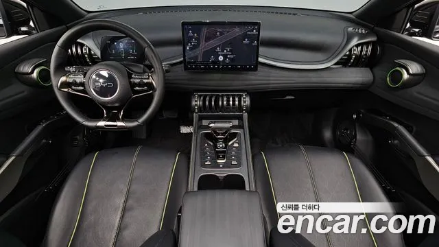 BYD Atto 3 — интерьер