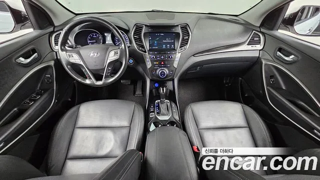 Hyundai Santa Fe — интерьер