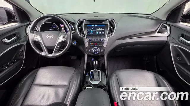 Hyundai Santa Fe — интерьер