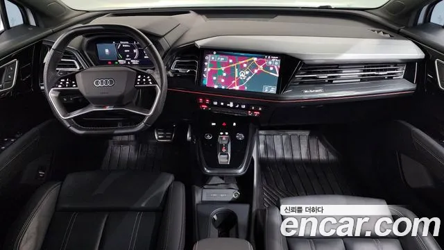 Audi Q4 e-tron — интерьер