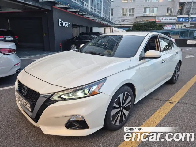Nissan Altima — экстерьер