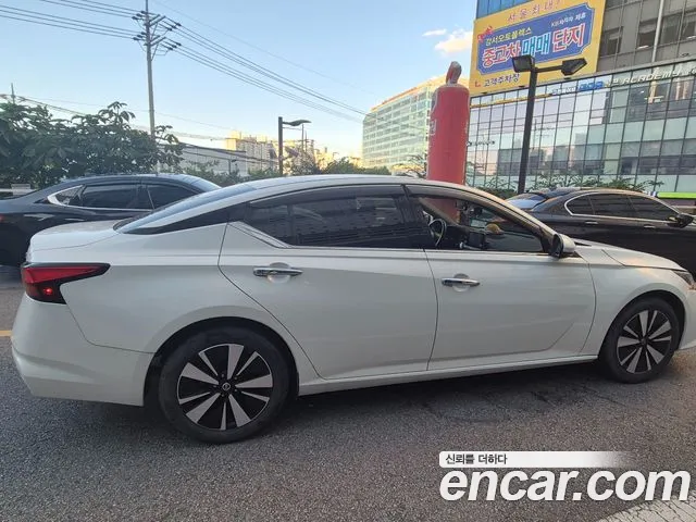 Nissan Altima — интерьер