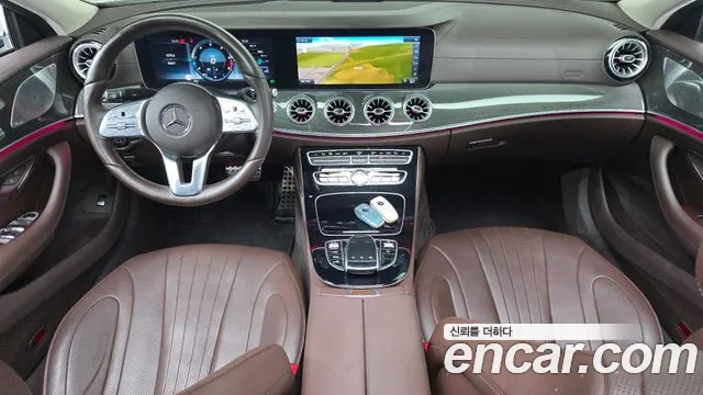 Mercedes-Benz CLS-класс — интерьер