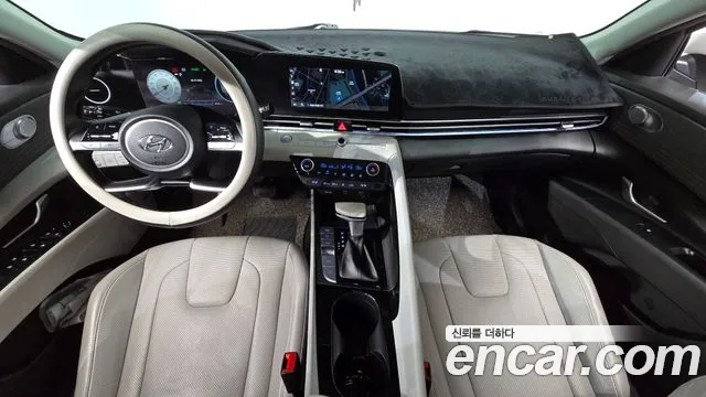 Hyundai Elantra — интерьер
