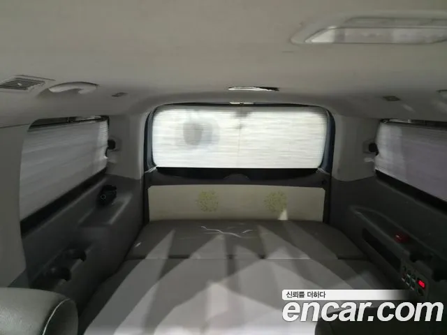 Hyundai Starex — интерьер