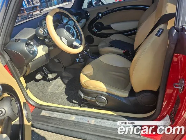 MINI Cooper Convertible — интерьер