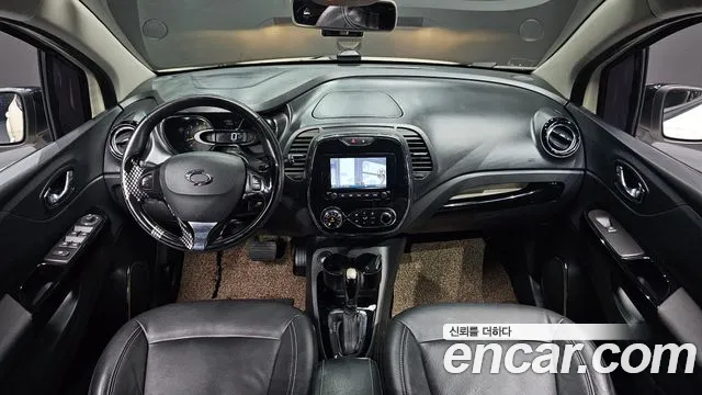 Renault Korea QM3 — интерьер