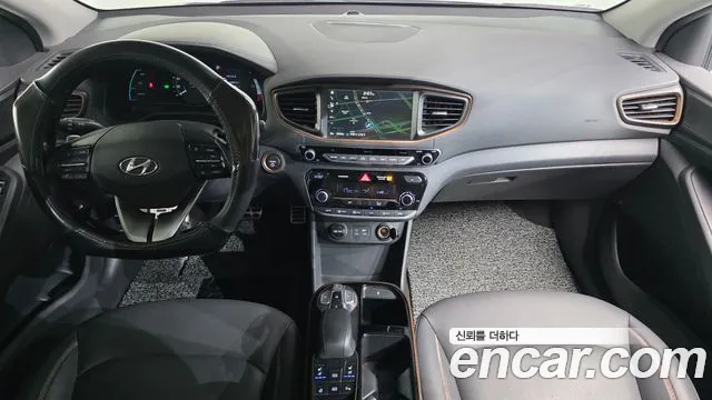 Hyundai Ioniq — интерьер