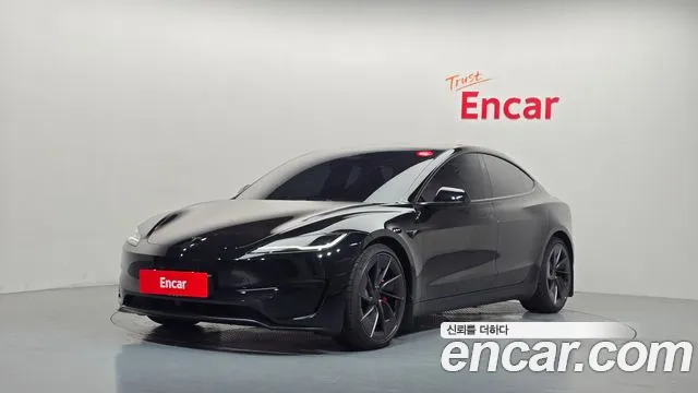 Tesla Model 3 — экстерьер