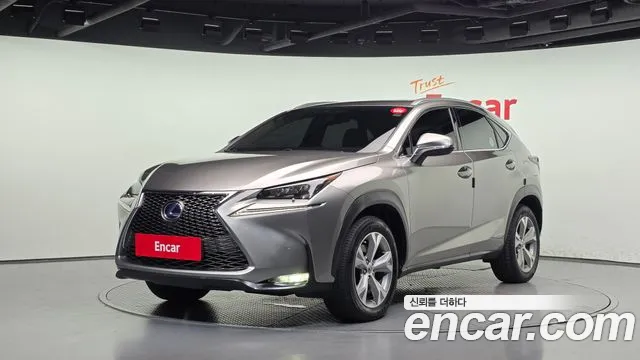 Lexus NX — экстерьер
